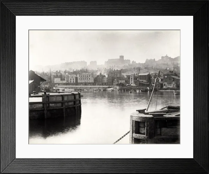 Framed Print : Boats in the harbour at Scarborough, Yorkshire Framed Print : Boats in the harbour at Scarborough, Yorkshire