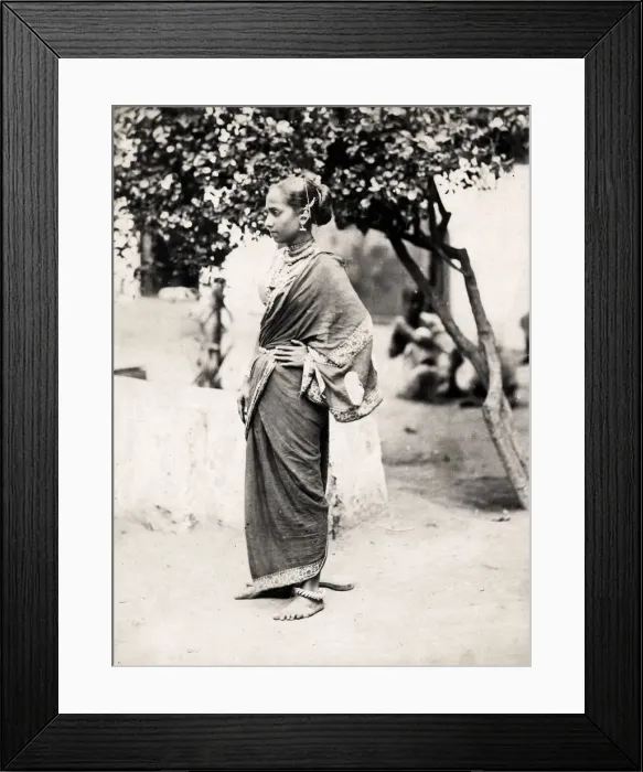 Framed Print : Young Indian woman, sari Framed Print : Young Indian woman, sari
