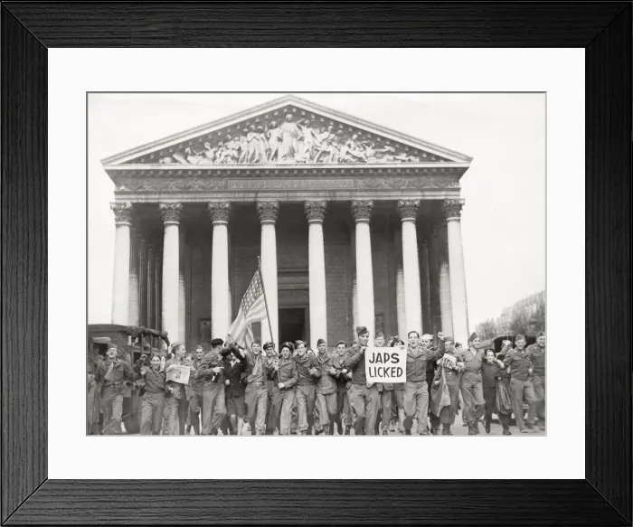 Framed Print : World War II American soldiers in Paris Japanese surrender Framed Print : World War II American soldiers in Paris Japanese surrender