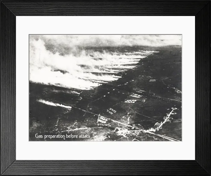Framed Print : World War II - gas being laid down, attack on the Somme Framed Print : World War II - gas being laid down, attack on the Somme
