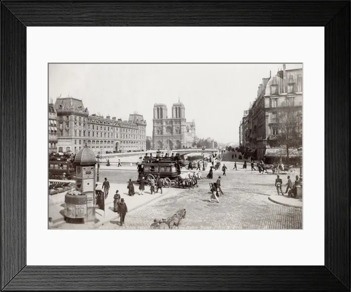 Framed Print : Pont / bridge St Michel toward Notre Dame Cathedral, Paris Framed Print : Pont / bridge St Michel toward Notre Dame Cathedral, Paris