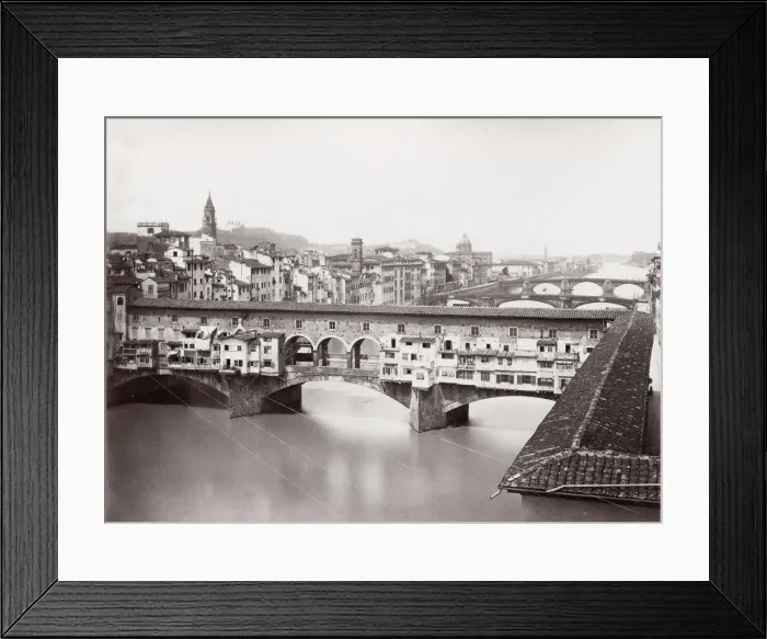 Framed Print : View river Arno of the Ponte Vecchio, Florence, Italy Framed Print : View river Arno of the Ponte Vecchio, Florence, Italy
