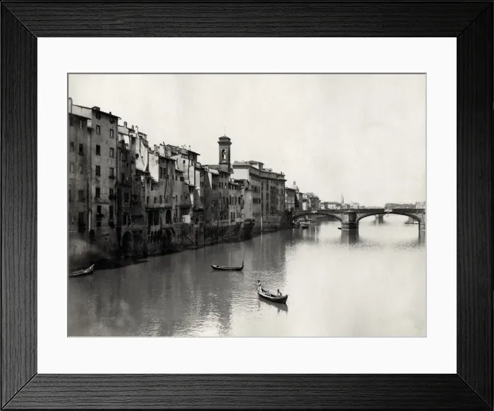 Framed Print : View of the River Arno, Florence, Italy Framed Print : View of the River Arno, Florence, Italy