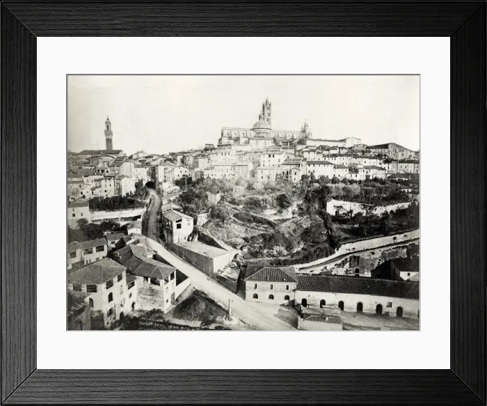 Framed Print : View of the ancient town of Siena, Italy Framed Print : View of the ancient town of Siena, Italy