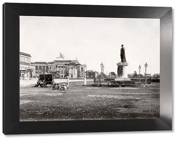 1860s India by Samuel Bourne - statue town Hall Calcutta Kol