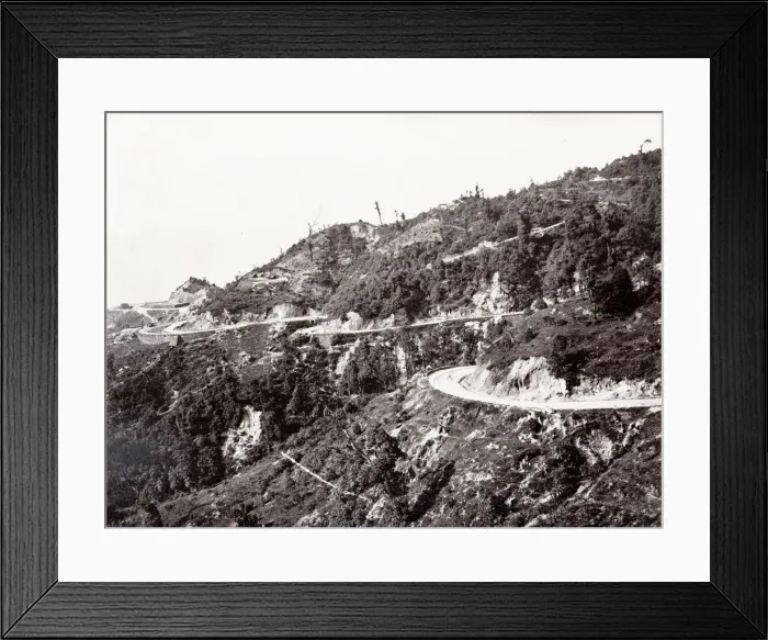 Framed Print : India - Ghoom station to Darjeeling, railway track Framed Print : India - Ghoom station to Darjeeling, railway track