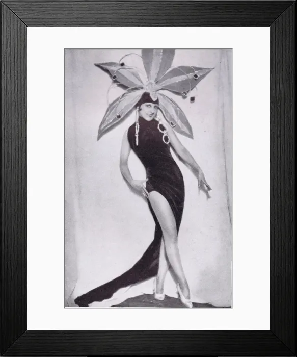 Framed Print : A portrait of the American dancer Dora Duby, Paris, 1930 Framed Print : A portrait of the American dancer Dora Duby, Paris, 1930