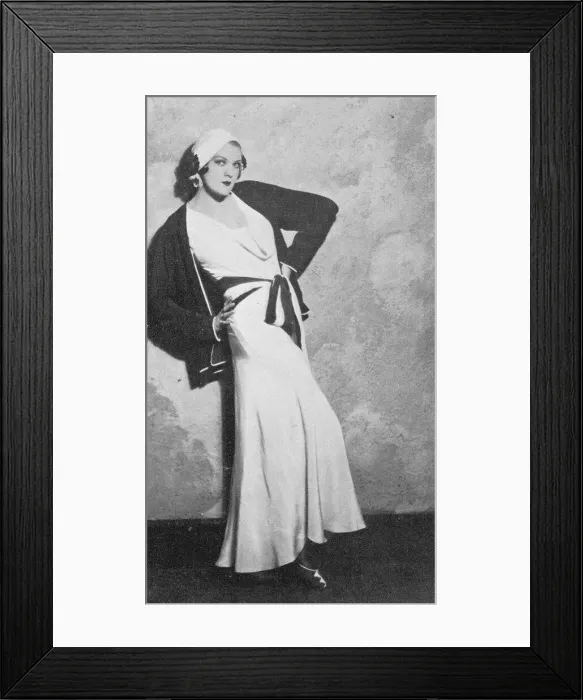 Framed Print : Portrait of Jeanne Aubert, the French actress Framed Print : Portrait of Jeanne Aubert, the French actress