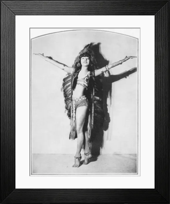 Framed Print : American dancer Pauline Vincent, 1928 Framed Print : American dancer Pauline Vincent, 1928