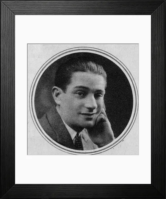 Framed Print : A portrait of Oscar Mouvet, Parisian cafe Framed Print : A portrait of Oscar Mouvet, Parisian cafe