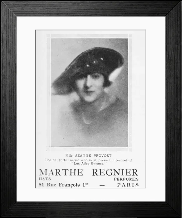Framed Print : Advert for the Parisian couturier Marthe Regnier, 1925 Framed Print : Advert for the Parisian couturier Marthe Regnier, 1925