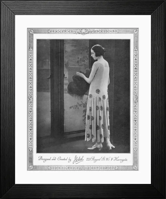 Framed Print : Advert for the London couture house of Isobel, 1924 Framed Print : Advert for the London couture house of Isobel, 1924