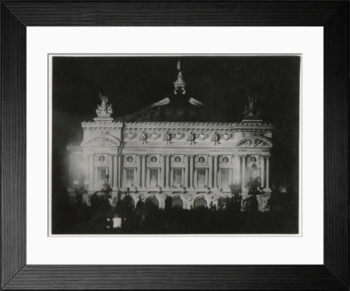 Framed Print : WW2 - Victory Celebrations in Paris, France - the first night of peace for Paris Framed Print : WW2 - Victory Celebrations in Paris, France - the first night of peace for Paris
