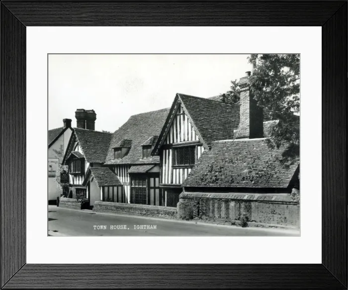 Framed Print : Ightham, Kent - Town House Framed Print : Ightham, Kent - Town House