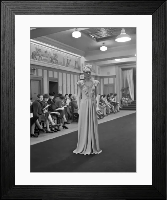 Framed Print : Bentalls Department Store - Kingston-upon-Thames Framed Print : Bentalls Department Store - Kingston-upon-Thames