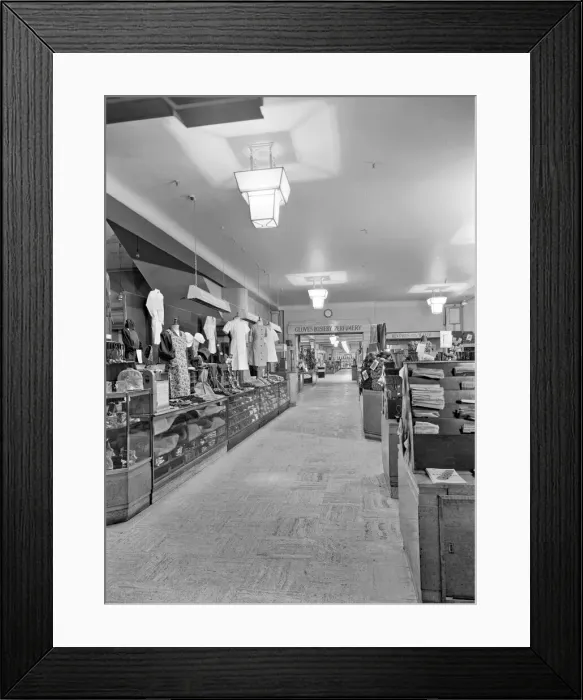Framed Print : Bentalls Department Store - Kingston-upon-Thames Framed Print : Bentalls Department Store - Kingston-upon-Thames
