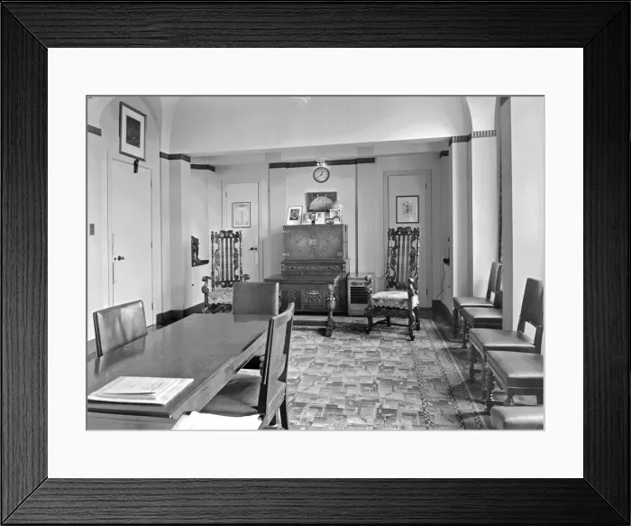 Framed Print : Bentalls Department Store - Kingston-upon-Thames Framed Print : Bentalls Department Store - Kingston-upon-Thames