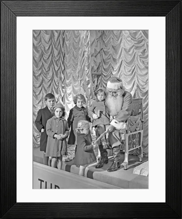 Framed Print : Bentalls Department Store - Kingston-upon-Thames Framed Print : Bentalls Department Store - Kingston-upon-Thames