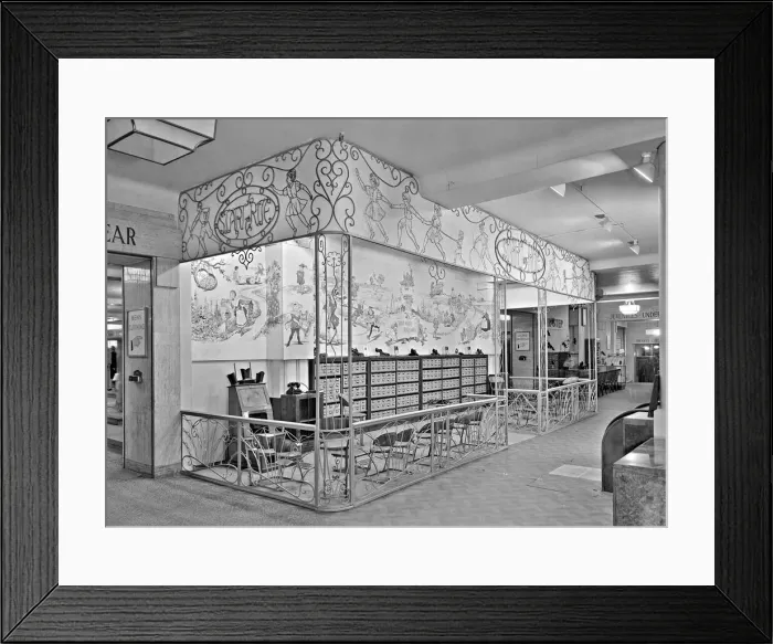 Framed Print : Bentalls Department Store - Kingston-upon-Thames Framed Print : Bentalls Department Store - Kingston-upon-Thames