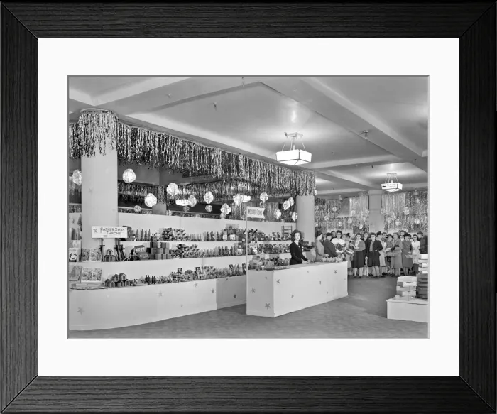 Framed Print : Bentalls Department Store - Kingston-upon-Thames Framed Print : Bentalls Department Store - Kingston-upon-Thames