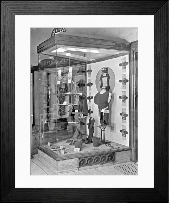 Framed Print : Bentalls Department Store - Kingston-upon-Thames Framed Print : Bentalls Department Store - Kingston-upon-Thames