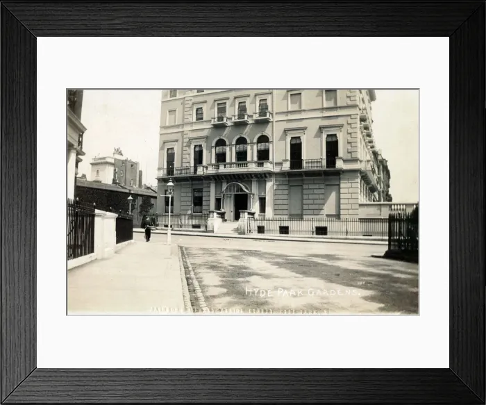 Framed Print : A Grand Apartment Block on Hyde Park Gardens, London. Date: 1909 Framed Print : A Grand Apartment Block on Hyde Park Gardens, London. Date: 1909