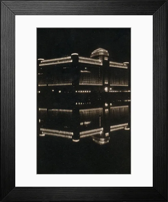 Framed Print : Marshall Field & Company, Chicago - Main Retail Store. The Merchandise Mart Framed Print : Marshall Field & Company, Chicago - Main Retail Store. The Merchandise Mart