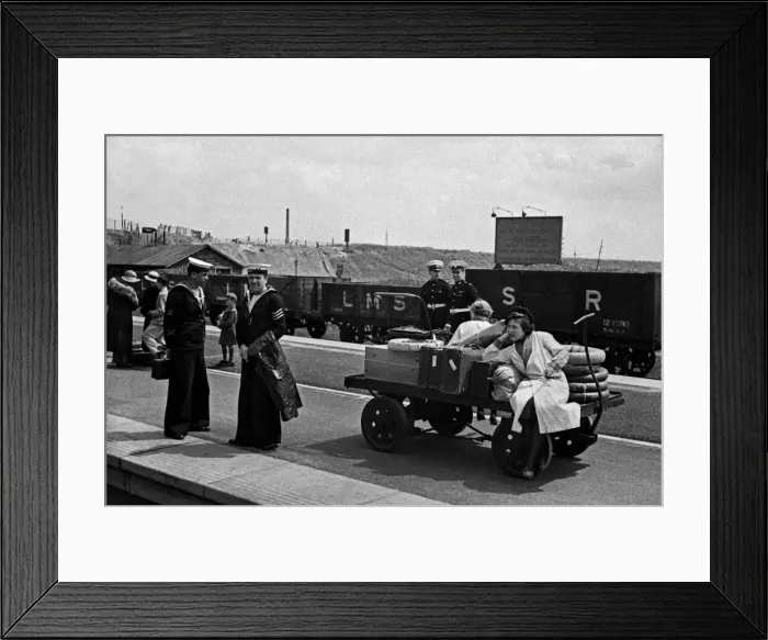 Framed Print : Bournemouth Station Framed Print : Bournemouth Station