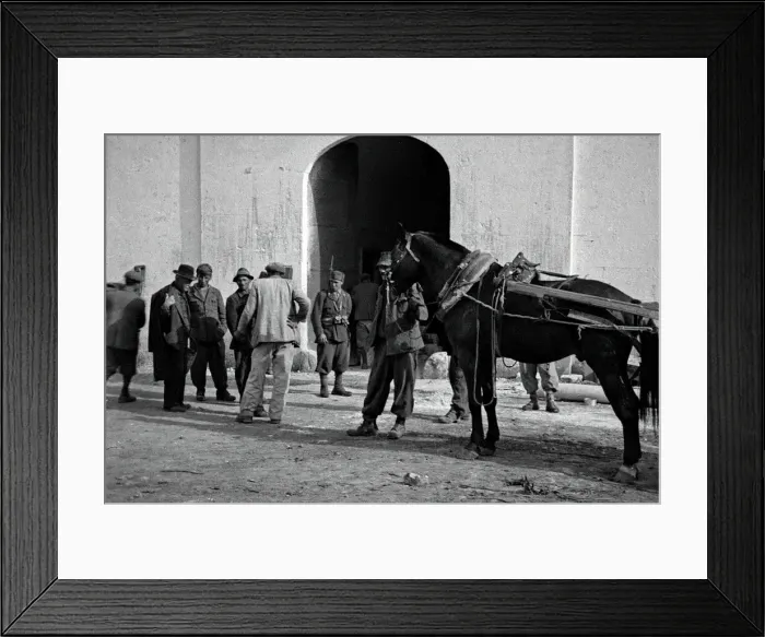 Framed Print : Street scene in Brindisi, Italy Framed Print : Street scene in Brindisi, Italy