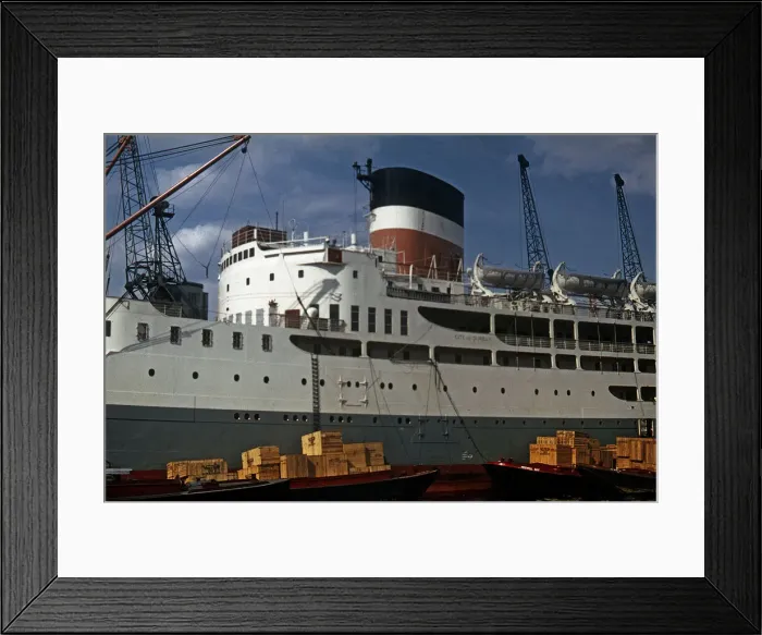 Framed Print : City of Durban unloading cargo, Pool of London Framed Print : City of Durban unloading cargo, Pool of London