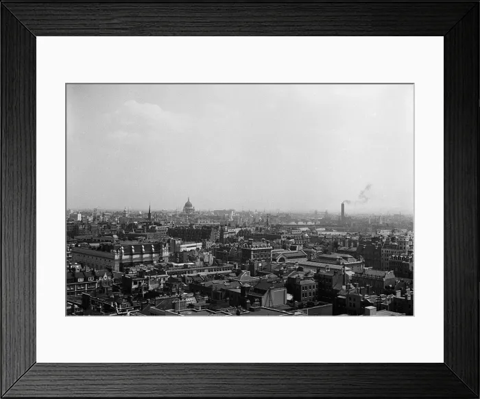 Framed Print : General view of London, with St Pauls Cathedral Framed Print : General view of London, with St Pauls Cathedral