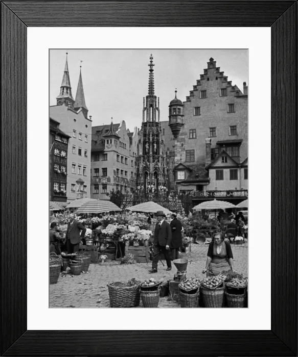 Framed Print : Flower market in Nuremberg, Germany Framed Print : Flower market in Nuremberg, Germany