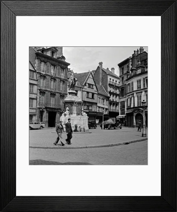 Framed Print : Market Square, Grindelwald, Germany Framed Print : Market Square, Grindelwald, Germany