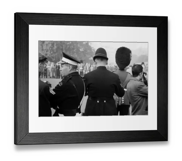 Framed Print : Headgear on display in the Mall, London Framed Print : Headgear on display in the Mall, London
