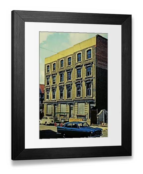 Framed Print : Houses wait for demolition, Farringdon Road, London Framed Print : Houses wait for demolition, Farringdon Road, London