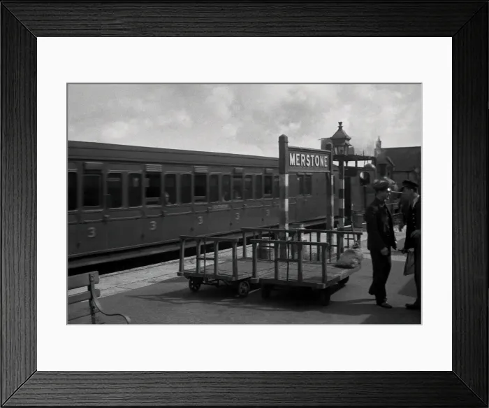 Framed Print : Merstone Station, Isle of Wight Framed Print : Merstone Station, Isle of Wight