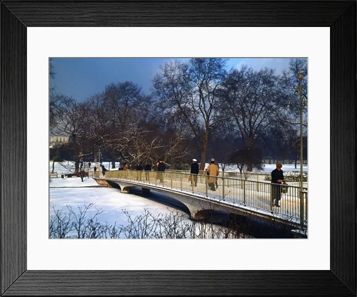 Framed Print : Snow, Regents Park, London Framed Print : Snow, Regents Park, London