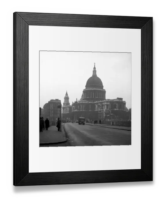 Framed Print : St Pauls Cathedral, City of London Framed Print : St Pauls Cathedral, City of London