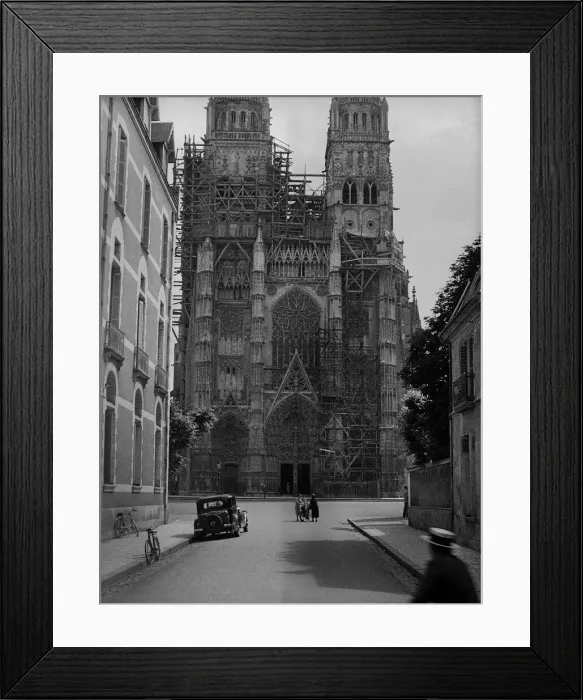 Framed Print : Tours Cathedral, France Framed Print : Tours Cathedral, France