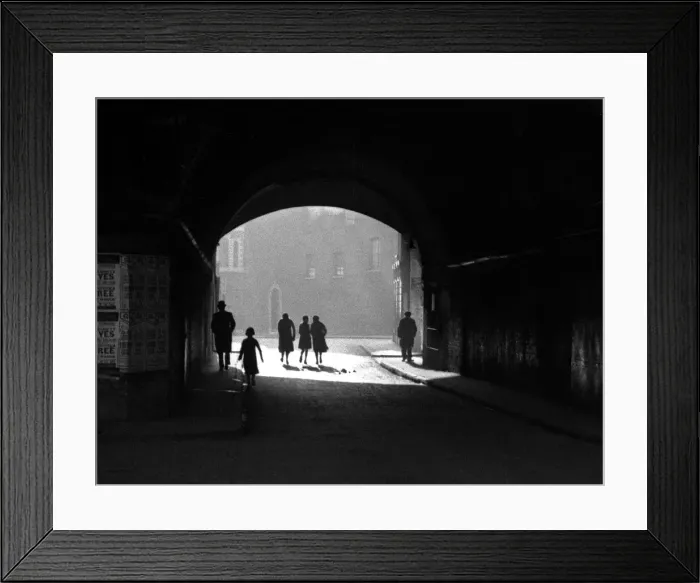 Framed Print : Tunnel under railway bridge, Whitechapel, London Framed Print : Tunnel under railway bridge, Whitechapel, London