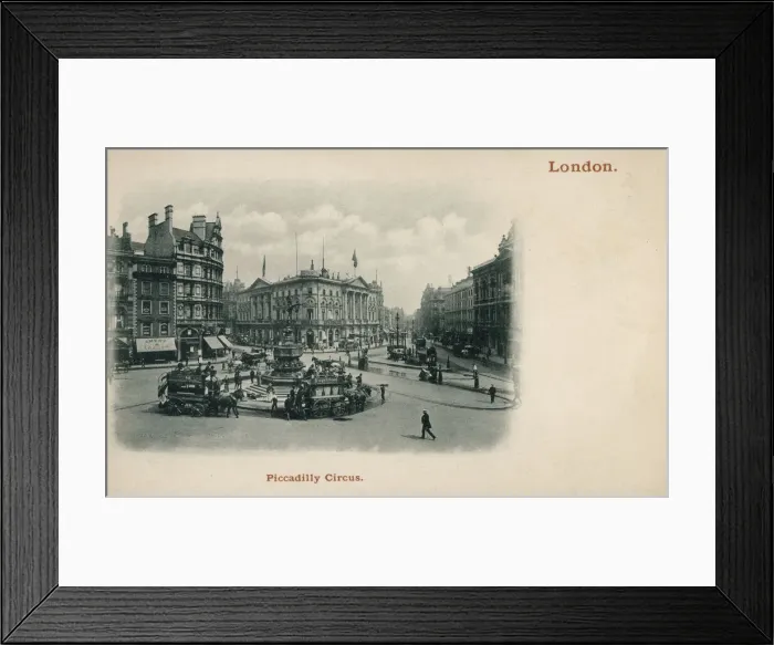 Framed Print : Piccadilly Circus, London Date: circa 1901 Framed Print : Piccadilly Circus, London Date: circa 1901