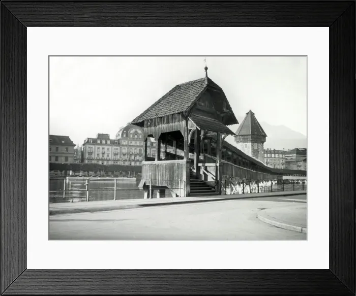 Framed Print : Chapel Bridge, Kapellbrucke, Lucerne, Switzerland Framed Print : Chapel Bridge, Kapellbrucke, Lucerne, Switzerland
