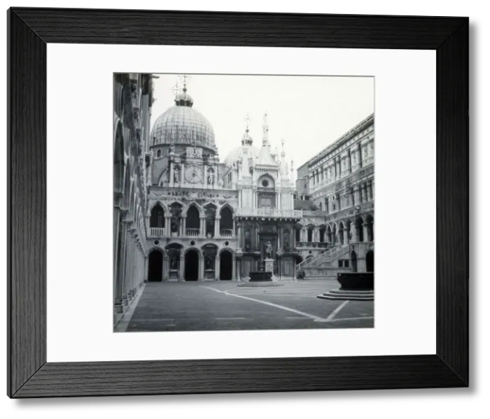 Framed Print : Courtyard, Basilica di San Marco, Venice, Italy Framed Print : Courtyard, Basilica di San Marco, Venice, Italy