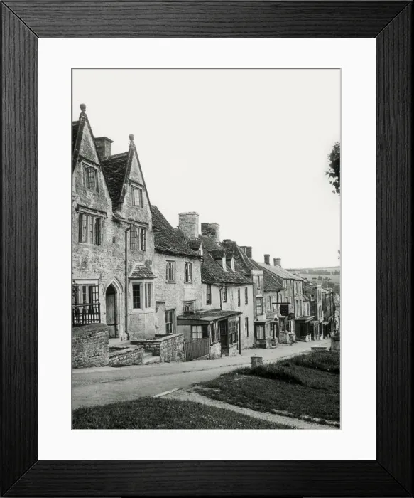 Framed Print : Houses at Burford, Oxfordshire, England Framed Print : Houses at Burford, Oxfordshire, England