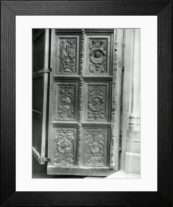 Framed Print : Old Door, Frejus Cathedral, Provence, south-east France Framed Print : Old Door, Frejus Cathedral, Provence, south-east France