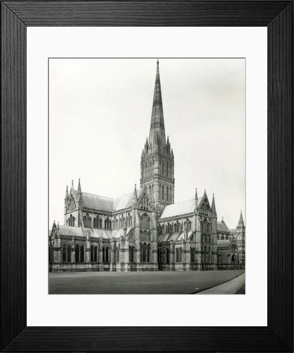 Framed Print : Salisbury Cathedral, Wiltshire, England Framed Print : Salisbury Cathedral, Wiltshire, England