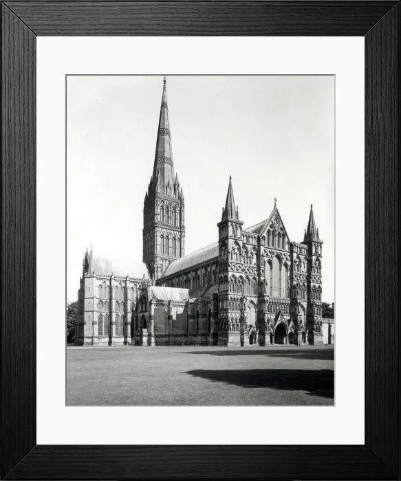 Framed Print : Salisbury Cathedral, Wiltshire, England Framed Print : Salisbury Cathedral, Wiltshire, England
