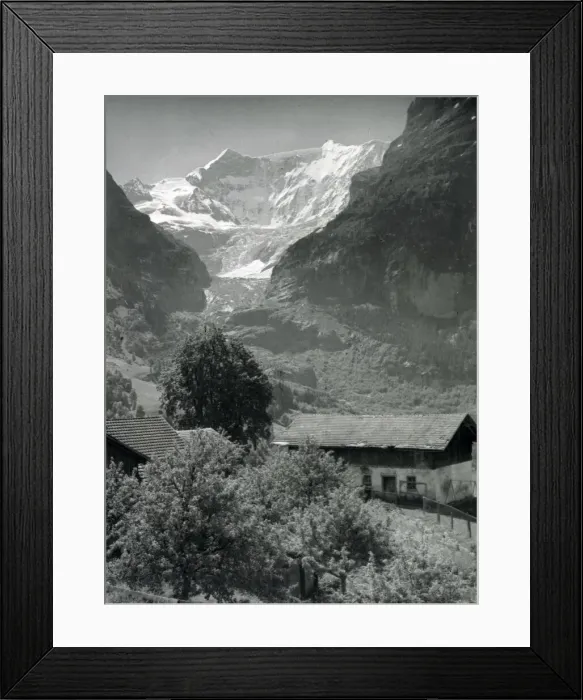 Framed Print : Valley Scene, Grindelwald, Switzerland Framed Print : Valley Scene, Grindelwald, Switzerland