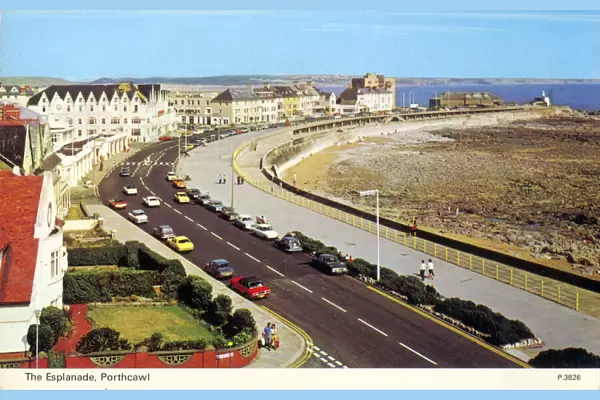 The Esplanade, Porthcawl, Wales. Date: 1977