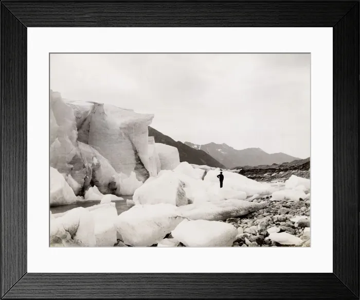 Framed Print : Svartisen Glacier, Nordland, Norway Framed Print : Svartisen Glacier, Nordland, Norway